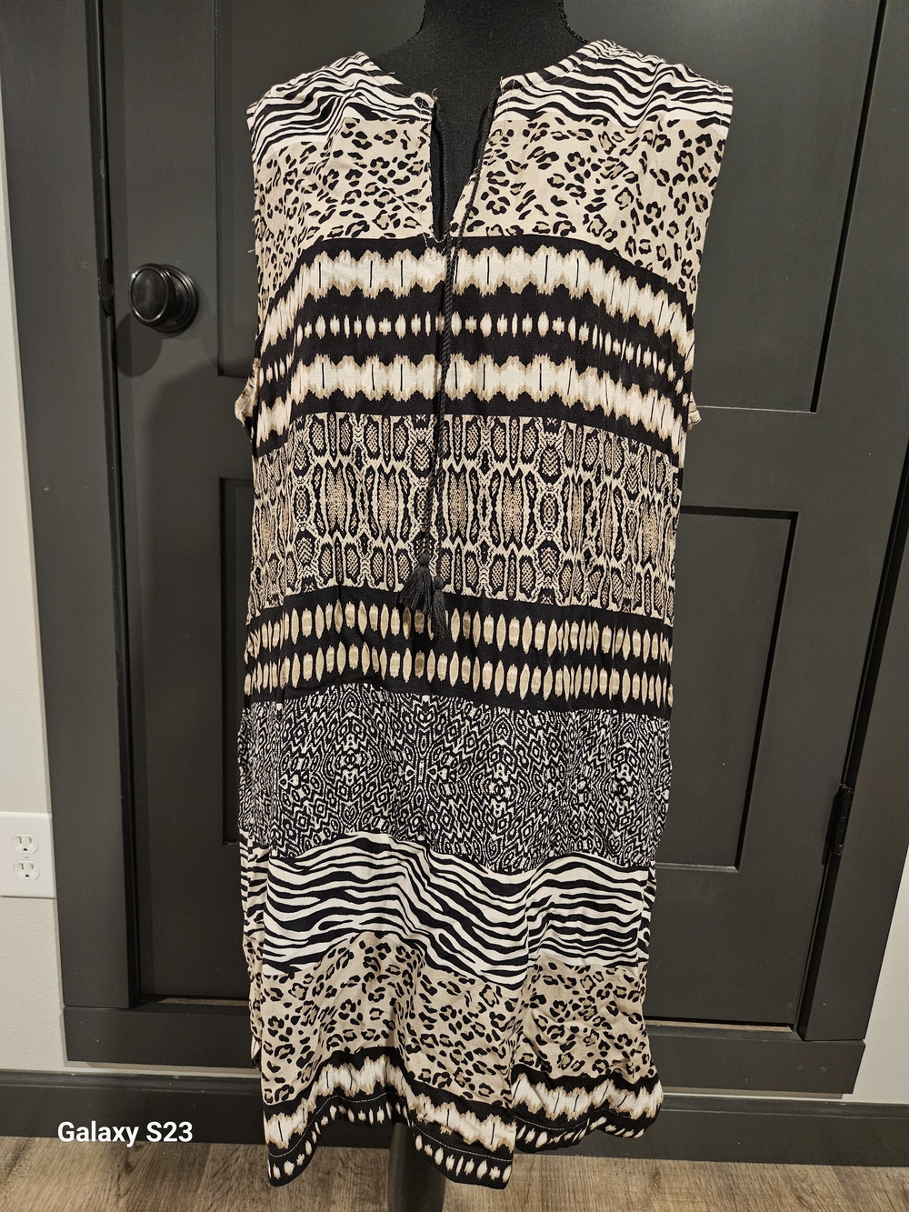 beachlunchlounge Black & Beige Patterned Shift Dress